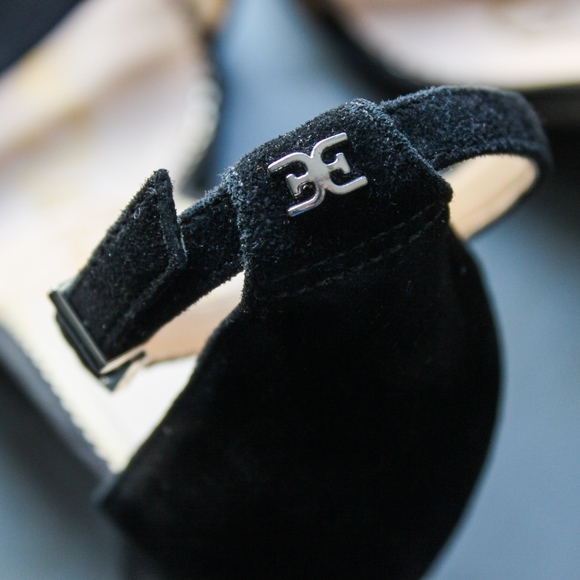 Sam Edelman Yaro Sandals - Picture 2 of 8